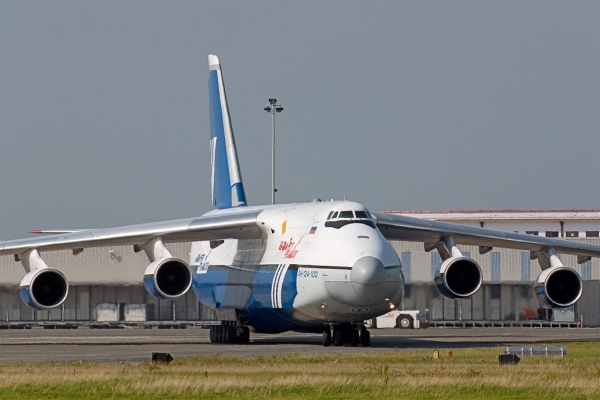 RA-82077  -  EBOS  -  02-09-04
Keywords: Polet Cargo Airlines EBOS RA-82077