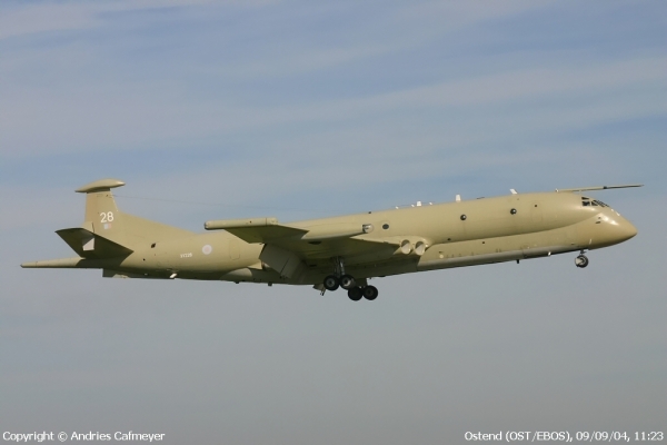 XV228
on final approach to RWY 08. FIRST EVER visit of a Nimrod to Ostend !
Keywords: Nimrod Mk.2 Royal Air Force United Kingdom Great Britain XV 228 XV228 Ostend oostende belgium ost ebos