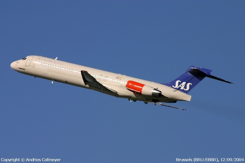 SE-DIC
MD-80 climbing out of EBBR after taking off from RWY 20.
