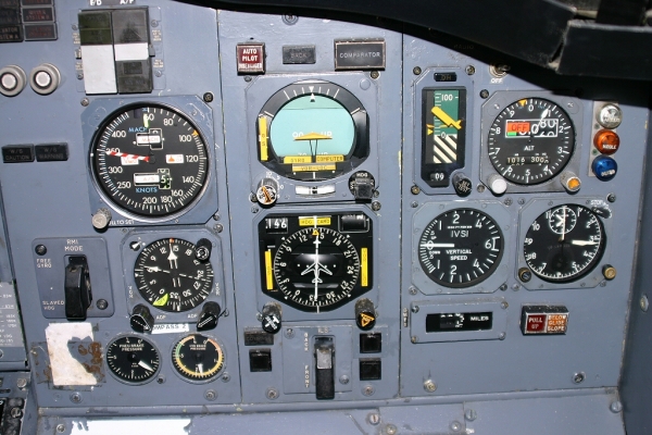 Cockpit
Co-pilots front panel
