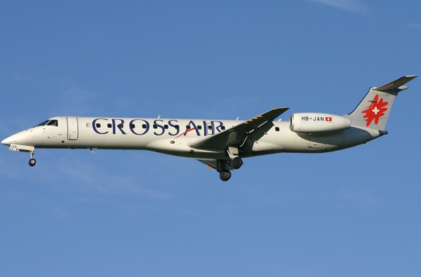 Crossair Emb-145 25L
