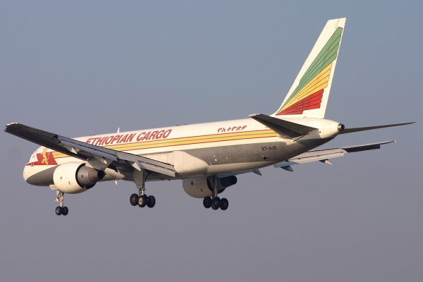 Ethiopian B757-200 25R
