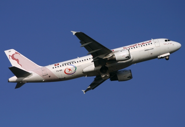 Tunisair A320 07R
