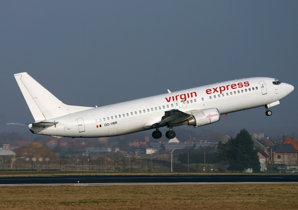 Virgin Express B737-400 07R
