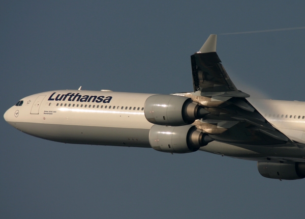 Lufthansa D-AIHB
