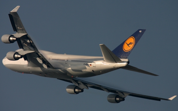 Lufthansa D-ABVO
