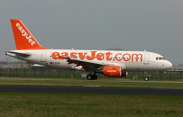 G-AZEG
EasyJet rolling out Polderbaan - visit 15/04/05
Keywords: Airbus