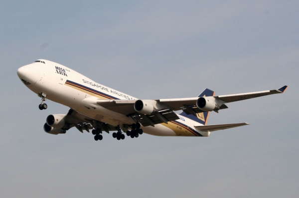 B-747 SQ
