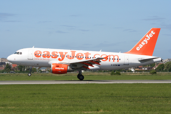 G-EZIM
Date 12-05-11 Easyjet performing touch and go's !!!
