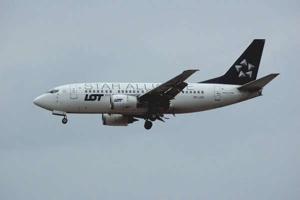 Keywords: Star Alliance colours coming from Warsaw