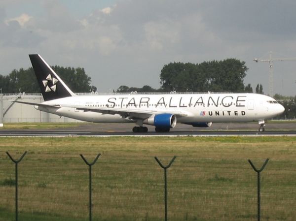 United Star Alliance 767
Keywords: United 767