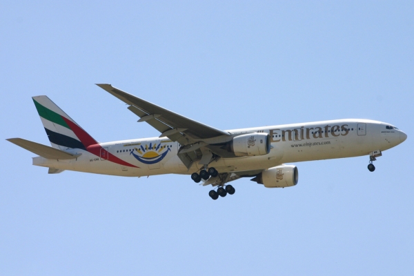 A6-EMK
Dubai Summer Surprises 2005
Keywords: 777 Emirates LFPG