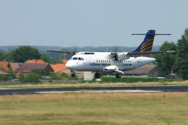 ATR42 Lufthansa Regional
Keywords: ATR 42 Lufthansa Regional EBBR