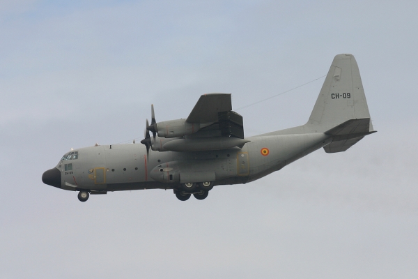 CH-09
Touch And Go's at Rwy26 
Keywords: CH-09 OST EBOS Oostende Ostend Ostende Belgian Defence C130H