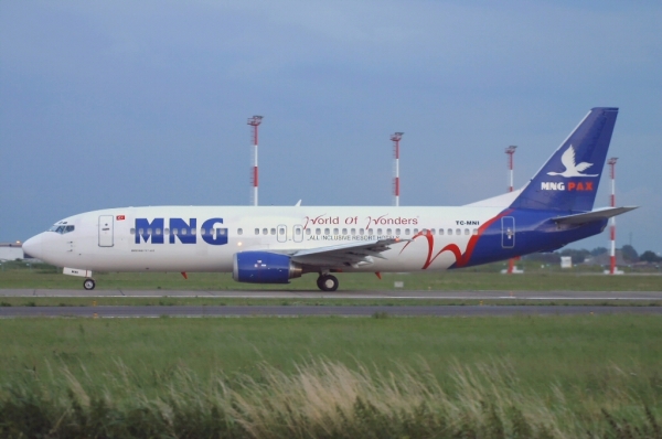 TC-MNI
At sunset (ISO400) 
Keywords: TC-MNI OST EBOS Oostende Ostend Ostende B737-4K5 MNG Pax