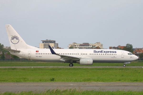 TC-SUJ
" XQ-667 " Getting ready for departure to Antalya... Winglets @ Ostend its rare !! 
Keywords: TC-SUJ B737-8CX SunExpress OST EBOS Oostende Ostend Ostende