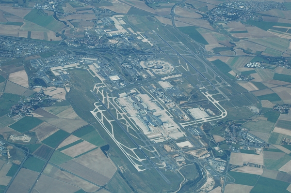 CDG
Overview of CDG airport enroute between LGG and AGP
Copyright © guillaume320
