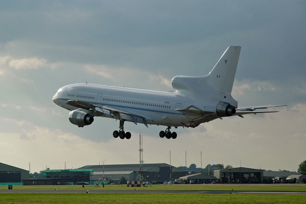 Tristar_ZD949.jpg
Came in at Fairford after a flight of about 5 minutes. It had to come from Brize Norton.
