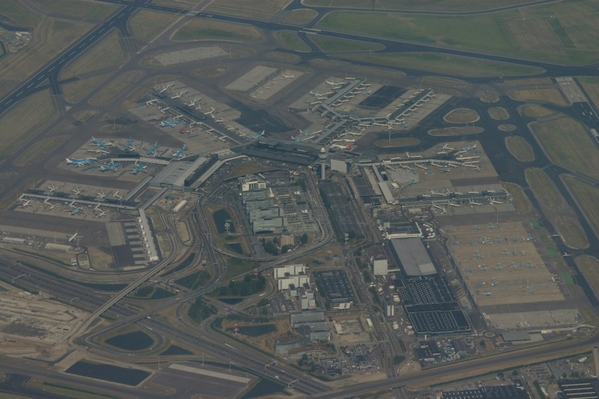 Schiphol
Overflying EHAM at FL 110 on our way from Brussels to Groningen
