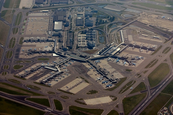 Amsterdam Overview
Overflying Schiphol at FL 070 ! Special thanks to the AT Controller of Schiphol Approach for the wonderful experience !!!
