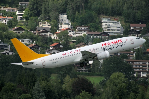 Innsbruck
Taking-off to Antalya with the typical scenery of LOWI in the background

