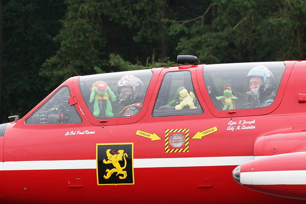 Fouga MT13
With all the maskottes the cockpit turns into a zoo...
Keywords: Fouga