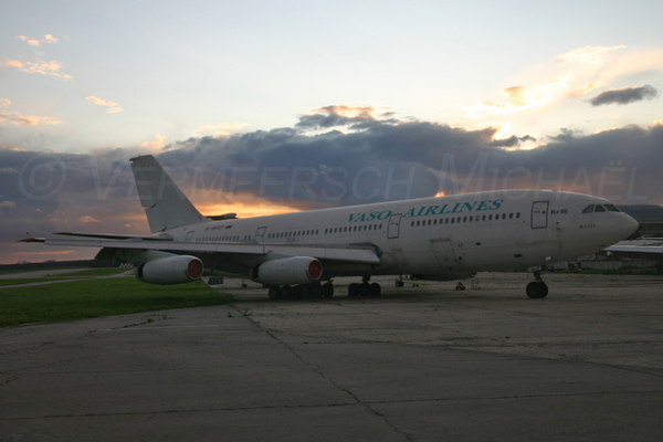 sept 2006
Keywords: Il-86, Ilyushin, Vaso Airlines, sheremetyevo, moscow, Russia, RA-86123