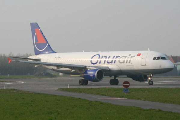 TC-OAC
Date 13-04-07
OHY4388 to Antalya. One of the 12 diverted flights today @ Ostend Airport.
Now with Kolavia as VP-CBY 
