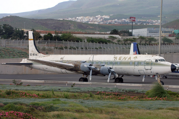 EC-BSQ
Nice to see this oldy in Las Palmas !!
