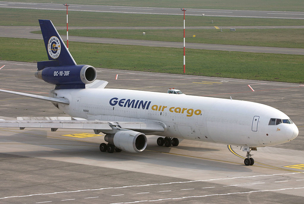 N606GC
GCO 4066 to Brussels taxiing to holding point F RWY 08... Seen from Ostend Tower

