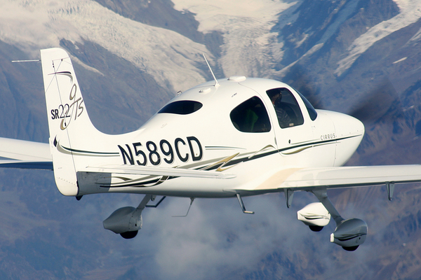 27/09/08: Formation N589CD and N610TB over Suisse Alps
