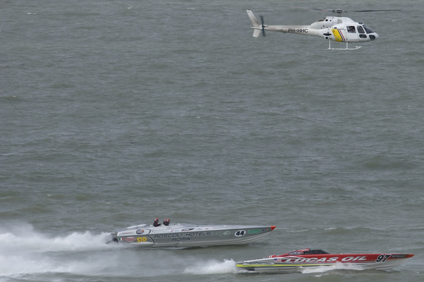 IMG_5324
who's racing against who?
Keywords: heli, eurocopter, heli-holland