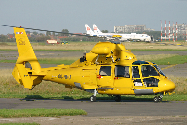 OO-NHU
Nice helicopter and nice sunny weather... (Canon 300D + Sigma 50-500 )
Keywords: OO-NHU OST EBOS Oostende Ostend Ostende Noordzee Helicopters Eurocopter AS 365N3 Dauphin 2