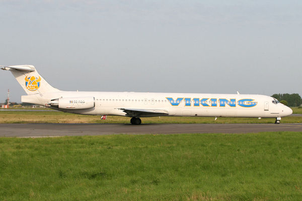 SE-RDG
Viking operating for Hellas Jet
Keywords: SE-RDG OST EBOS Oostende Ostend Ostende DC9-83 MD-83 Viking Airlines