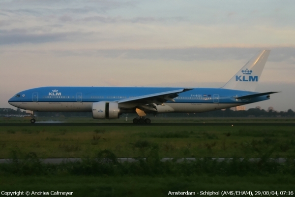 PH-BQE
very very early morning arrival ...
Keywords: PH-BQE 777 777-200 KLM Royal Dutch Airlines amsterdam schiphol Nethermands ams eham