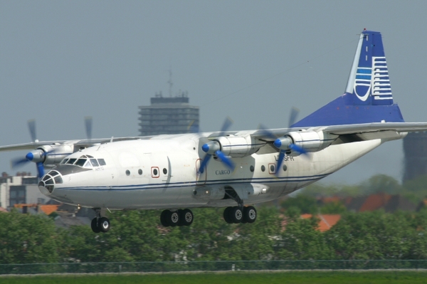 LZ-SFR
Arriving from Goteborg on Rwy26
Keywords: LZ-SFR AN12BP OST EBOS Oostende Ostend Air Sofia Ostende