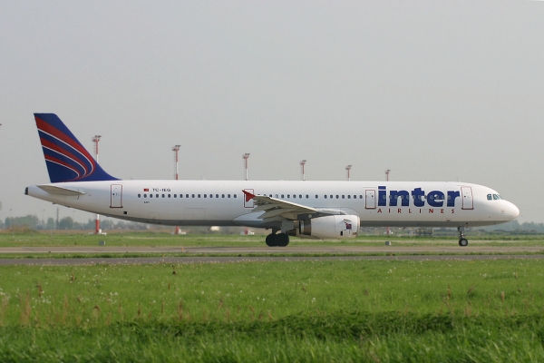 TC-IEG
Lined up with Rwy26 on the second visit of an A321 off Inter Airlines to EBOS! Canon 300D + Â°
Keywords: TC-IEG A321-231 Inter Airlines Ostend Ostende Oostende EBOS/OST