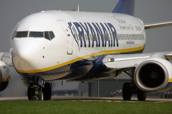 EBCI 25/03/07
Taxiing to RWY 07 for the flight to Gerona
