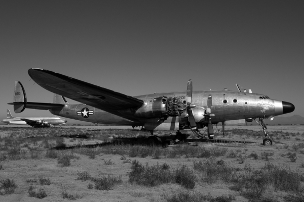 N9463
President Eisenhower's presidential aircraft shining in the Arizona desert.
